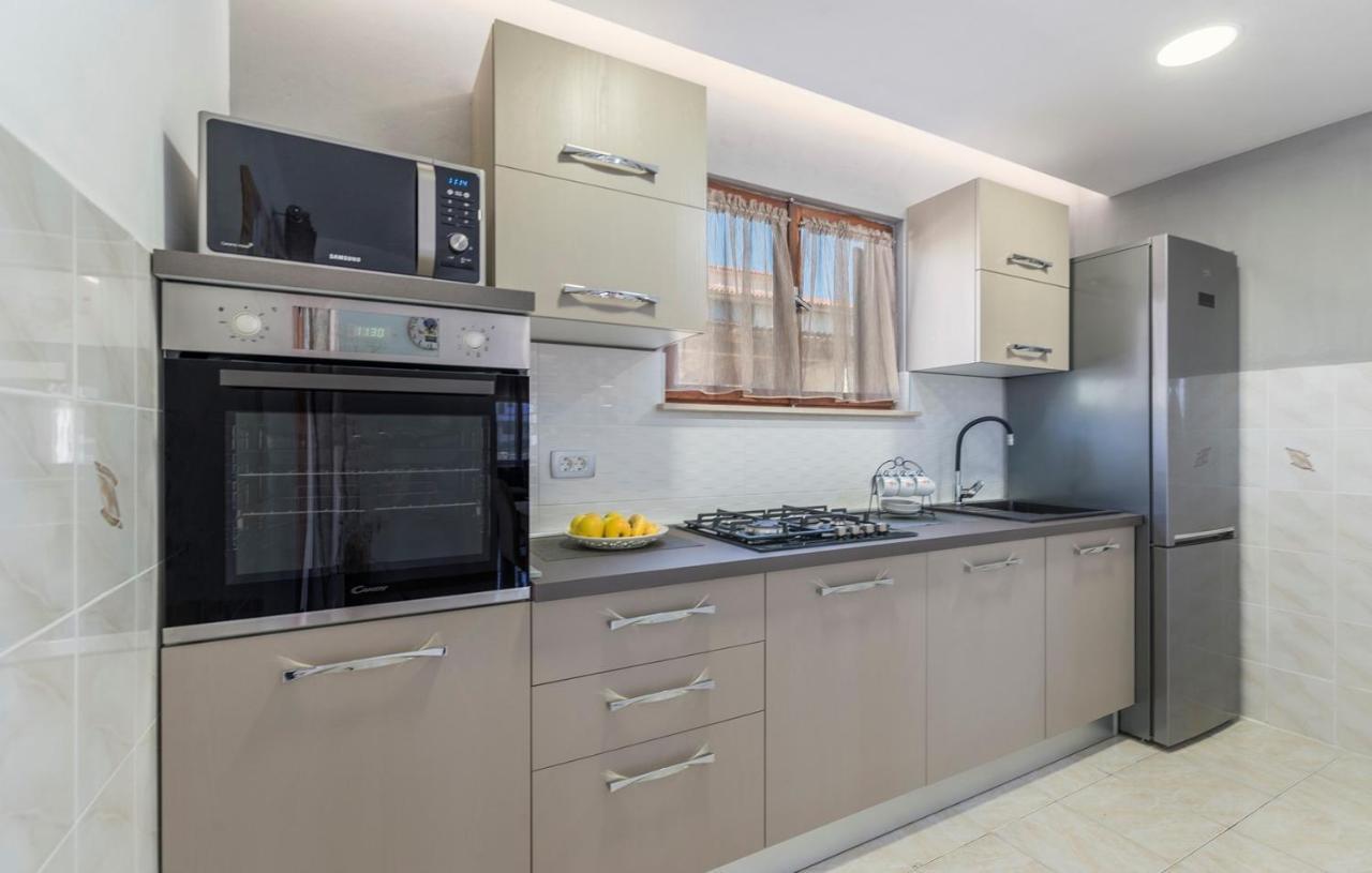 Apartamento Emanuela With Private Pool Loborika Exterior foto